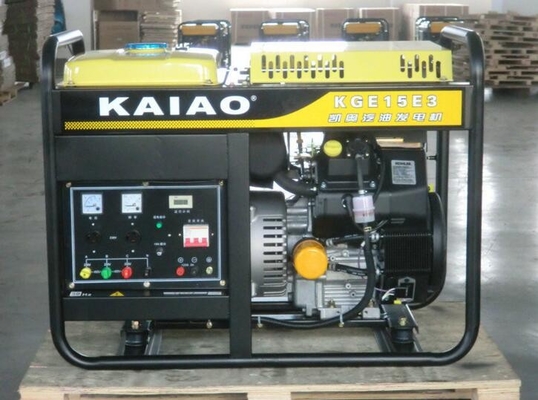 KGE15E3 مولد طاقة البنزين المحمول بثلاث مراحل مع لوحة التحكم الرقمية